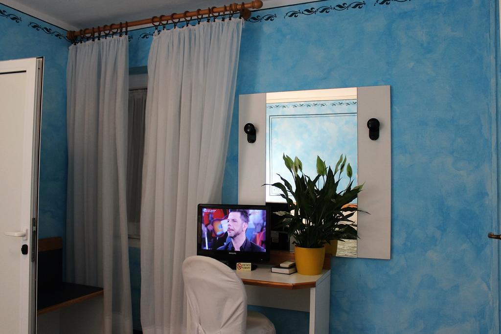 Hotel Agnello D'Oro Genova Bagian luar foto
