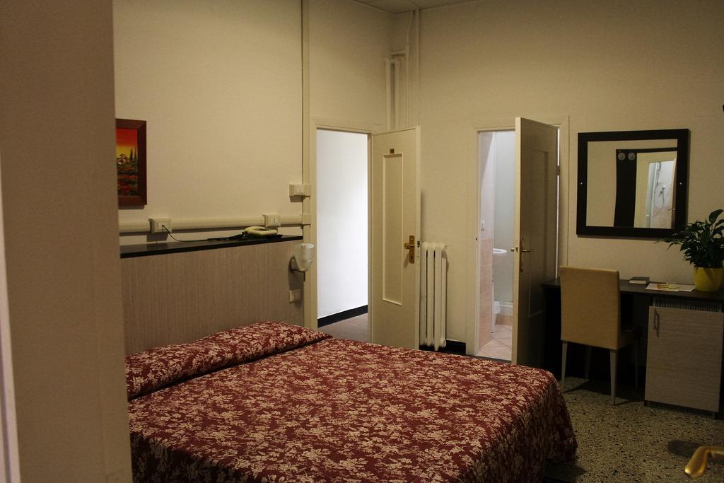 Hotel Agnello D'Oro Genova Bagian luar foto