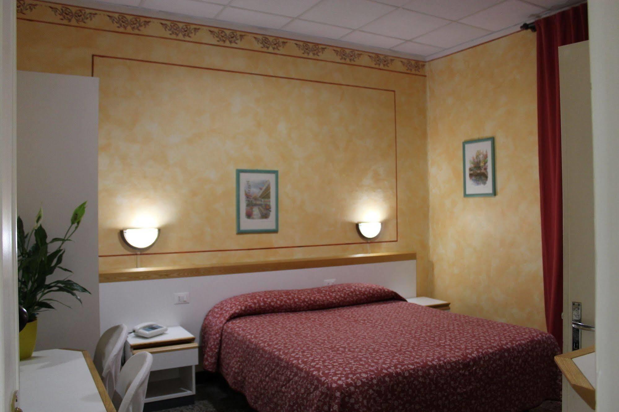 Hotel Agnello D'Oro Genova Bagian luar foto